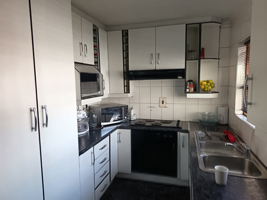 3 Bedroom Property for Sale in Guguletu Western Cape